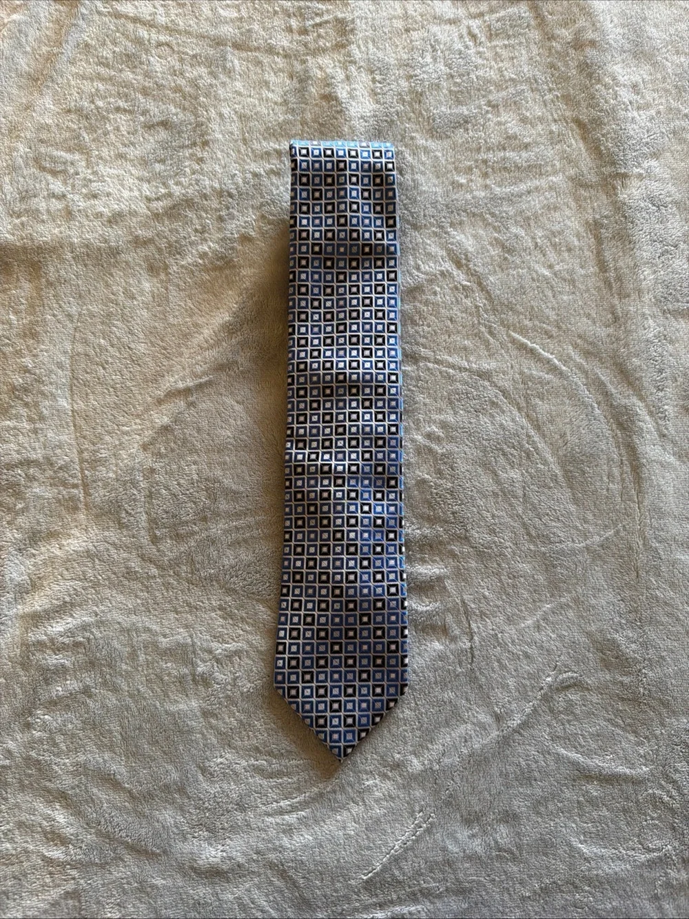 Haggar Men’s Blue Geometric Print Neck Tie Silk Blend Classic Necktie